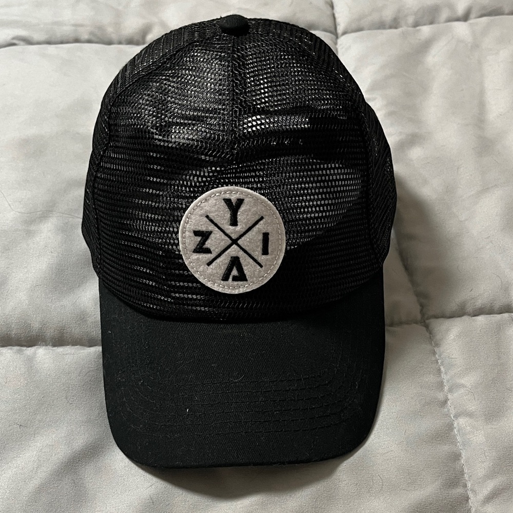 Zyia Mesh Baseball Cap 🧢